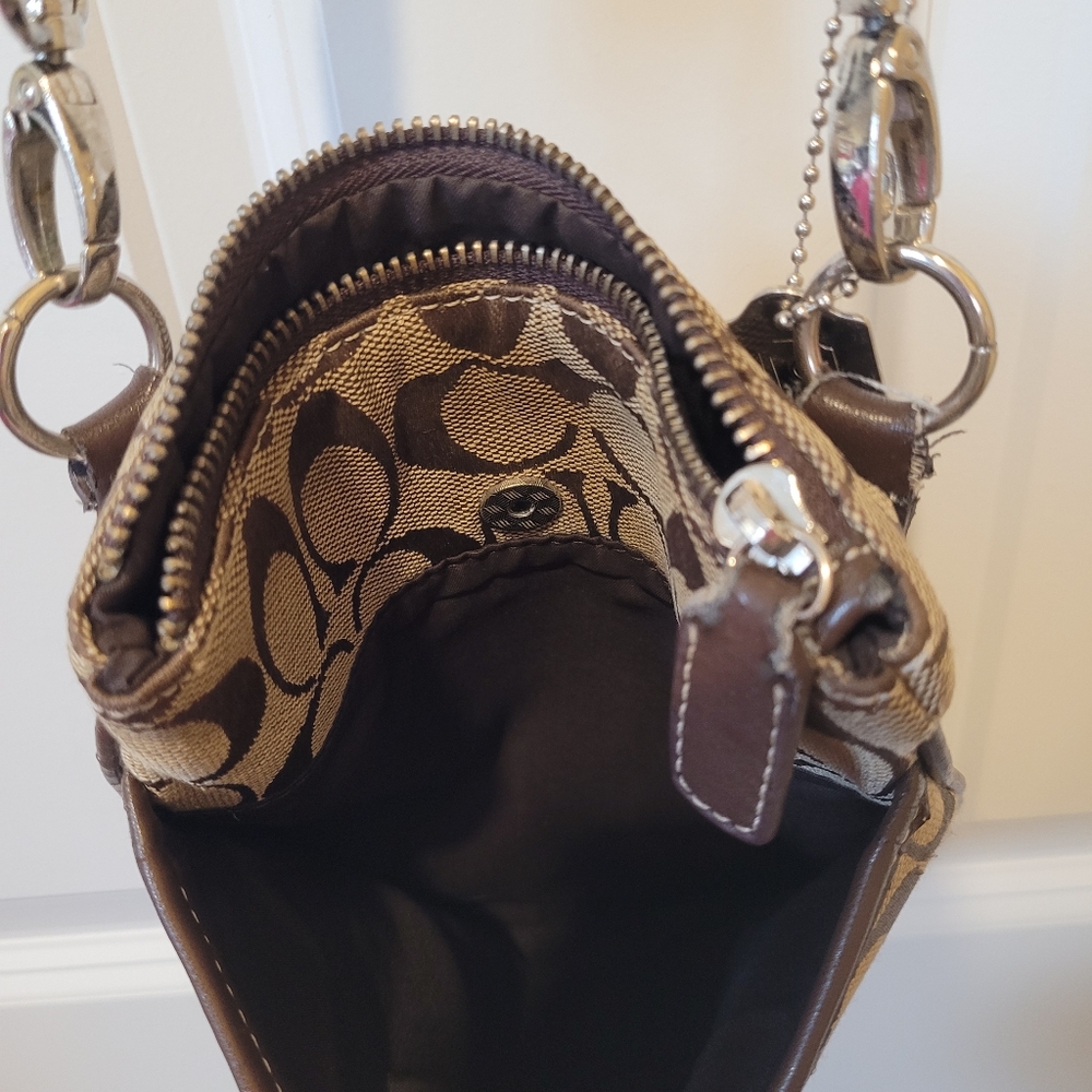 Coach purse - Picture 5 of 15